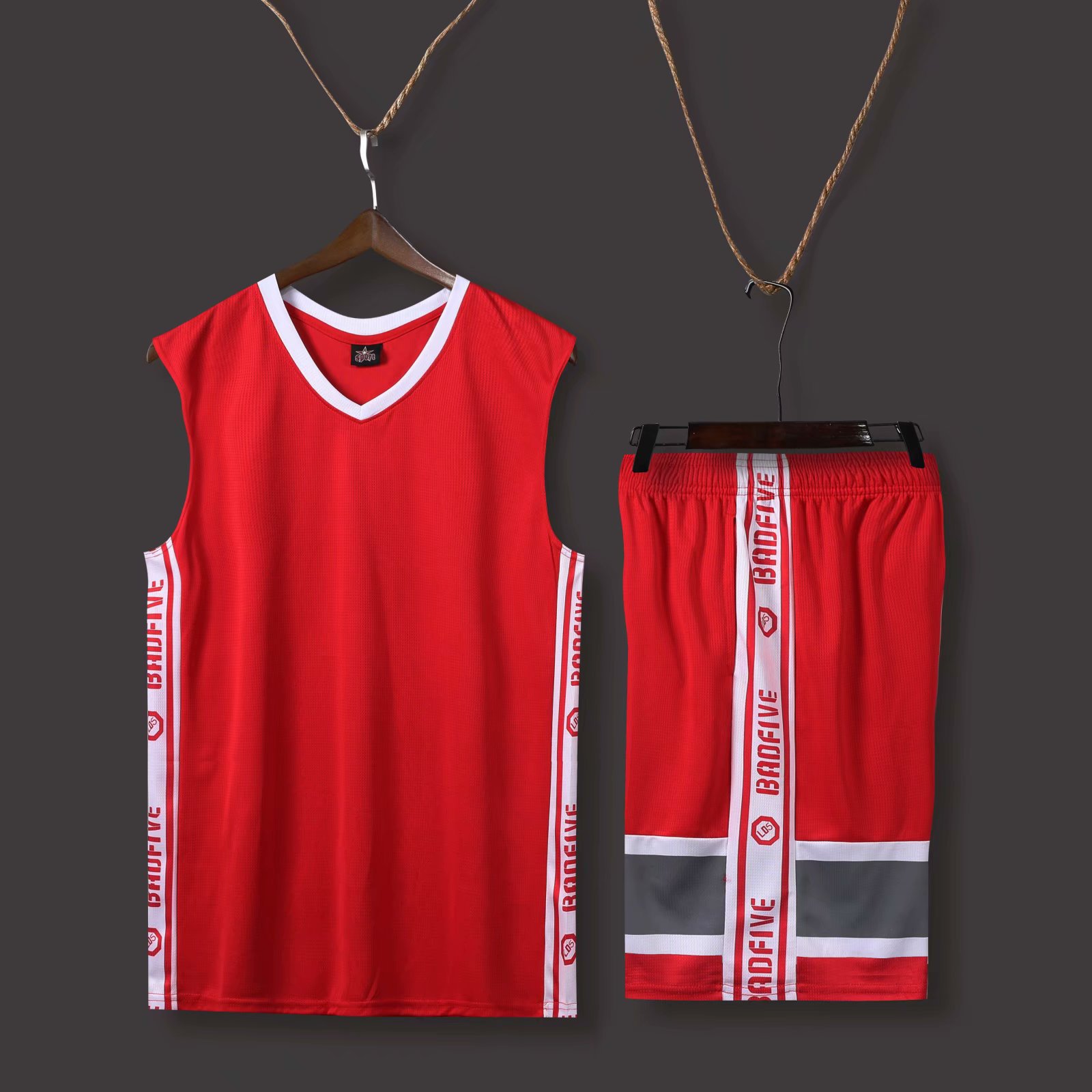 街头篮球俱乐部队服共享吗_街头篮球俱乐部队服怎么买_街头篮球俱乐部衣服