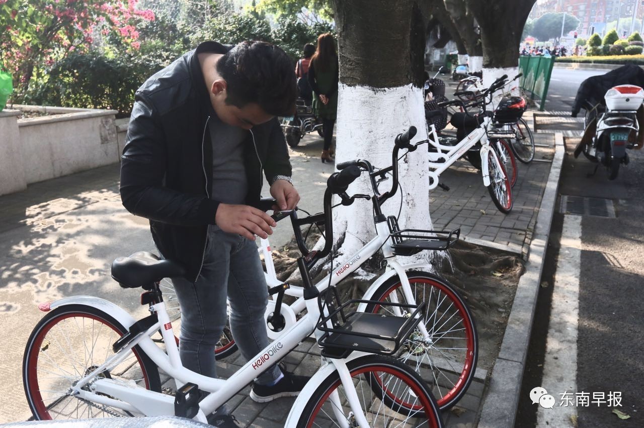 上海自行车扫码车如何收费_上海扫码自行车怎么用_上海街头扫码自行车