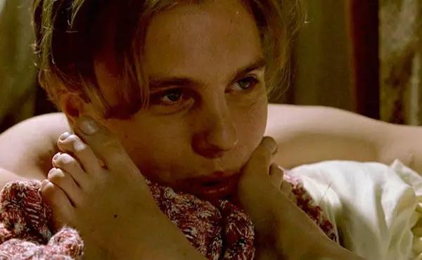 hd 恋足 舔脚 视频_恋足舔丝袜脚视频_欧美恋足女人舔脚视频