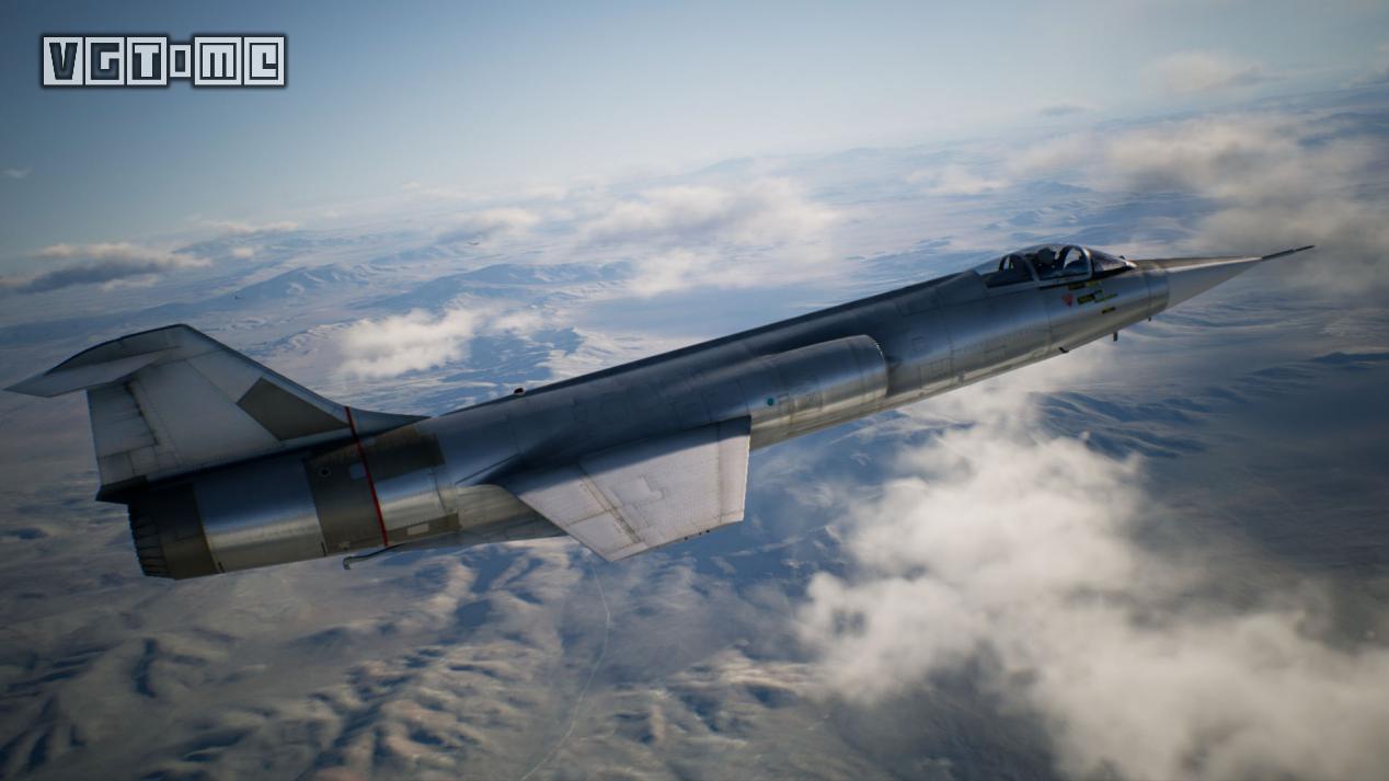 紫电战斗机：2500公里每小时的飞行速度，超强武器装备揭秘