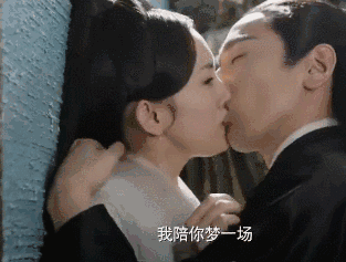 刘诗诗吻戏表演大揭秘，细腻感人还是羞涩控制？