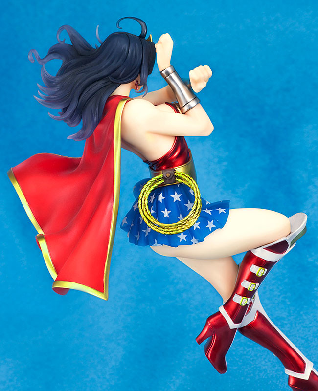 神力女超人VS女超人：谁更强大？