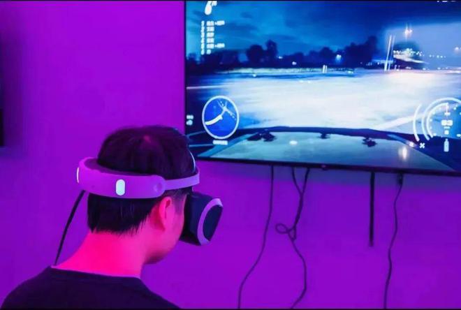 vr飞行手机游戏大全-VR 飞行手机游戏：打开新世界大门，体