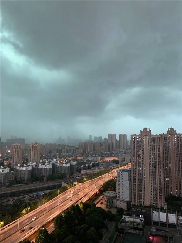 暴雨游戏下载手机_暴雨手游安卓下载_暴雨下载